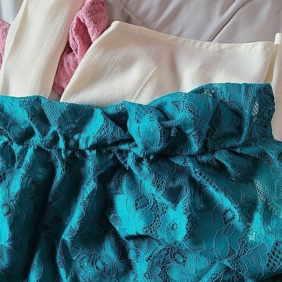 Torrid lacey top - Picture 3 of 3